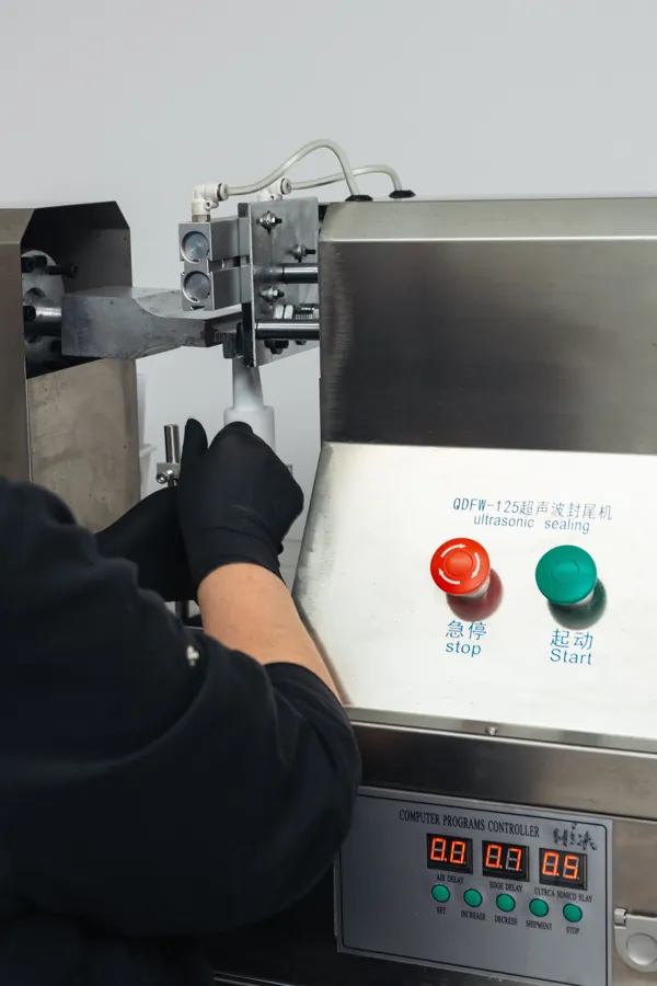 Tube sealing on the production line