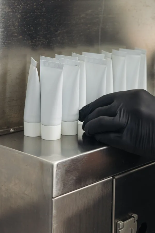 Filling tubes for a partner's brand